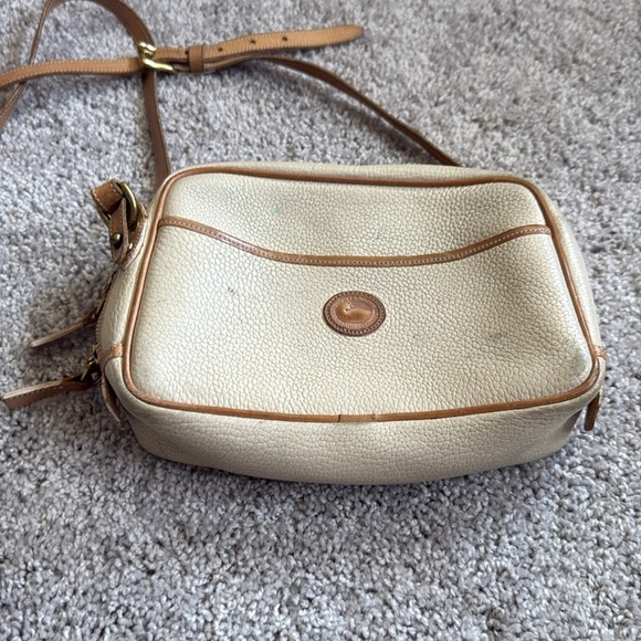 Dooney & Bourke Classic Cream Leather Crossbody Bag - Picture 5 of 14
